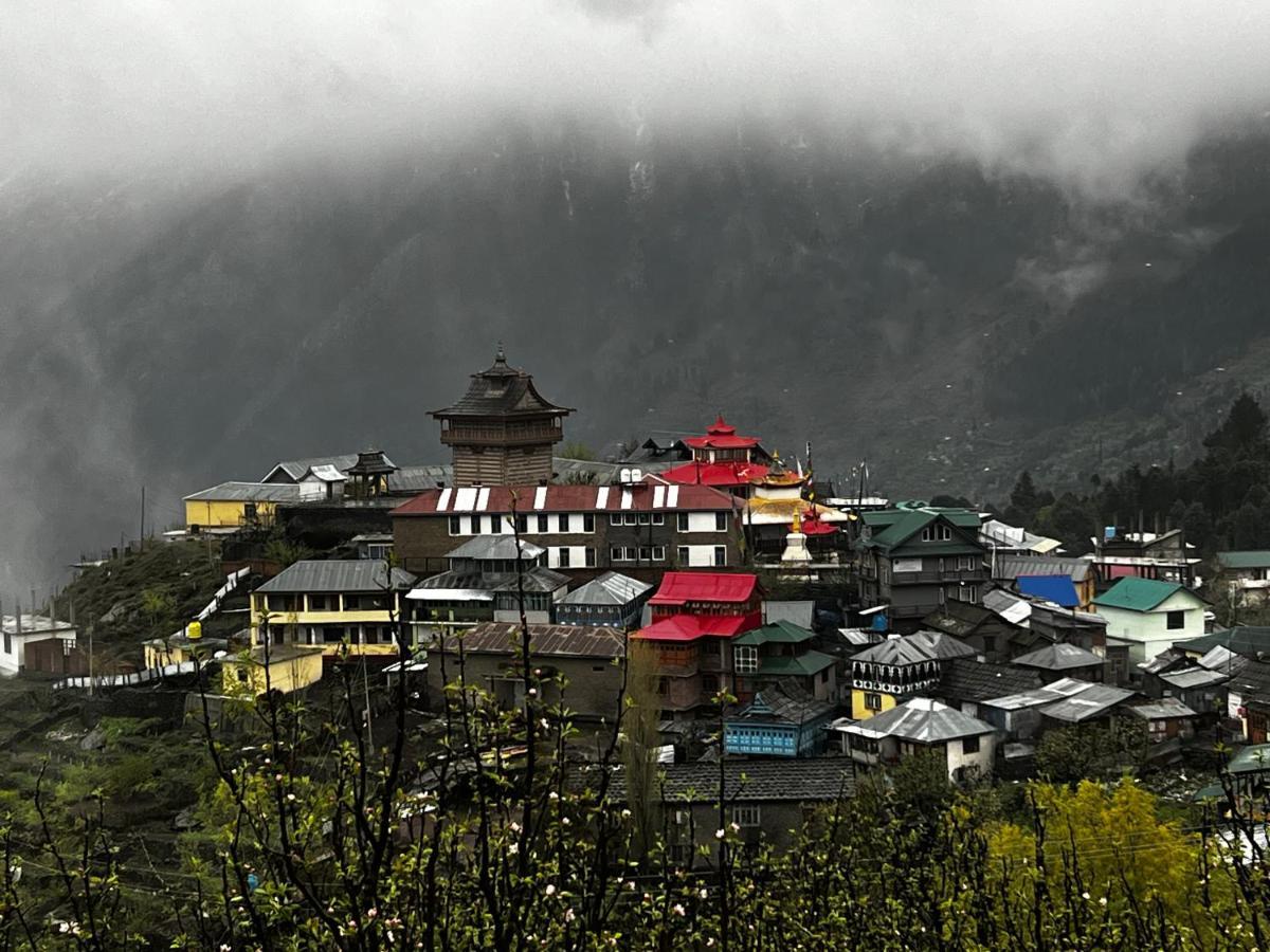 Hotel Kalpa Deshang Ngoại thất bức ảnh