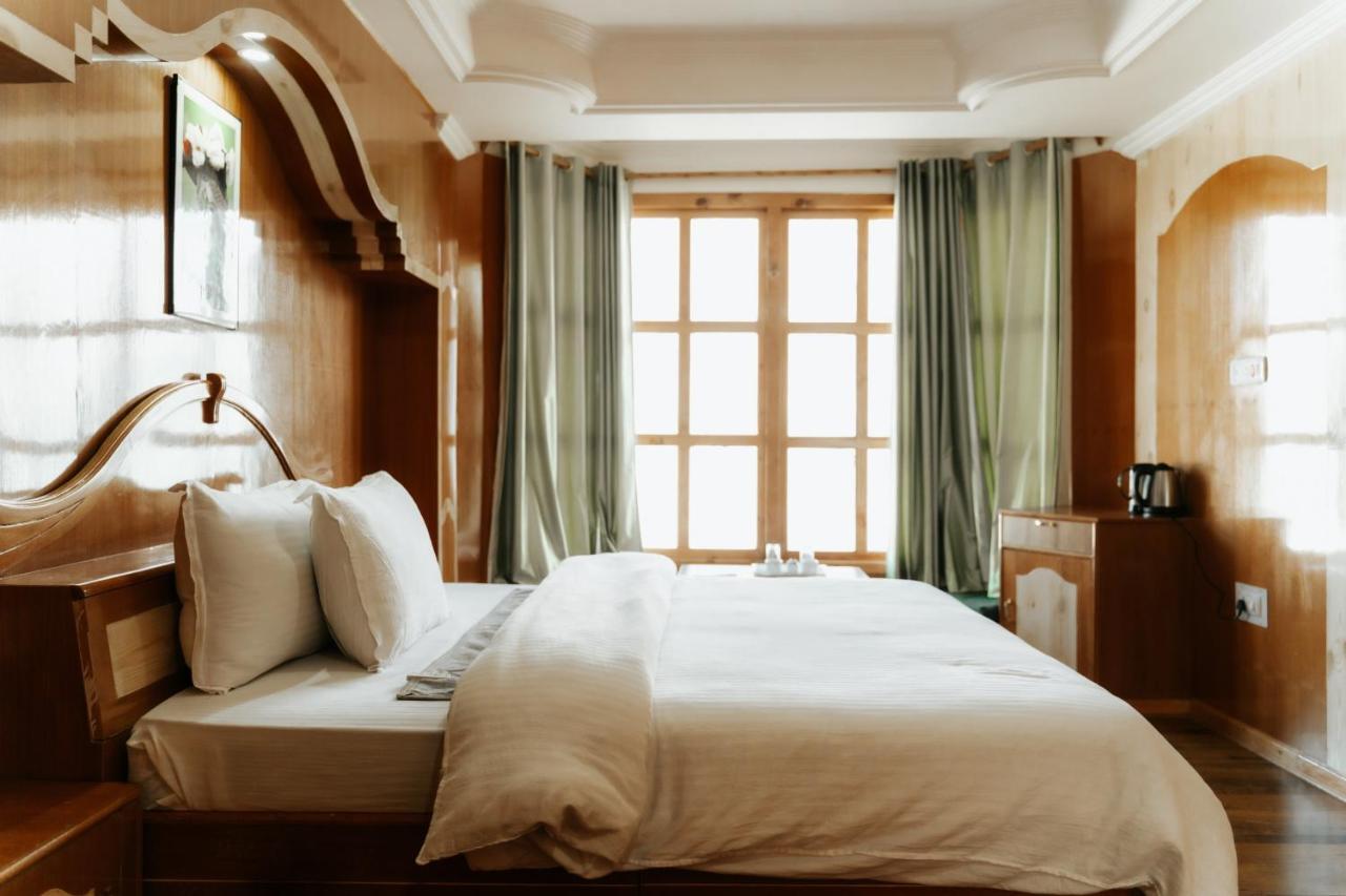 Hotel Kalpa Deshang Ngoại thất bức ảnh