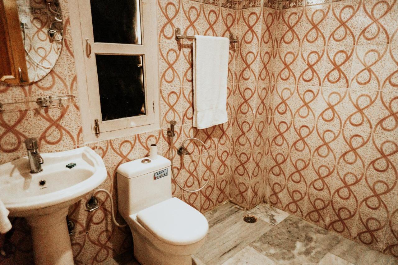 Hotel Kalpa Deshang Ngoại thất bức ảnh